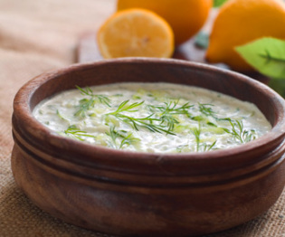 Low Carb Sour Cream Onion Dill Dip