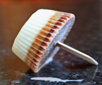 http://lowcarbediem.com/wp-content/uploads/2014/10/Vanilla-Mocha-Fat-Bomb-Pops.jpg